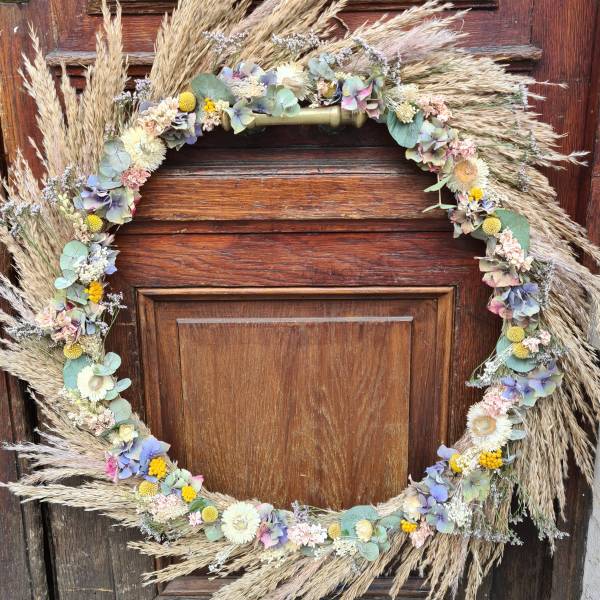 Couronne de fleurs séchées à 